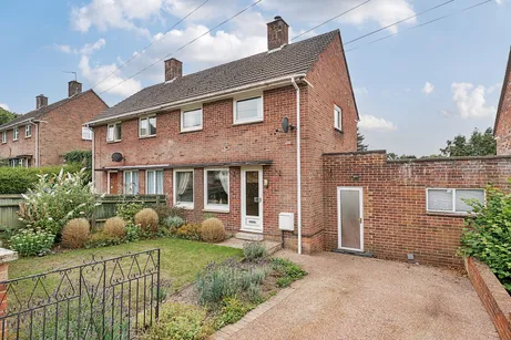 Queens Way, Marlborough, SN8