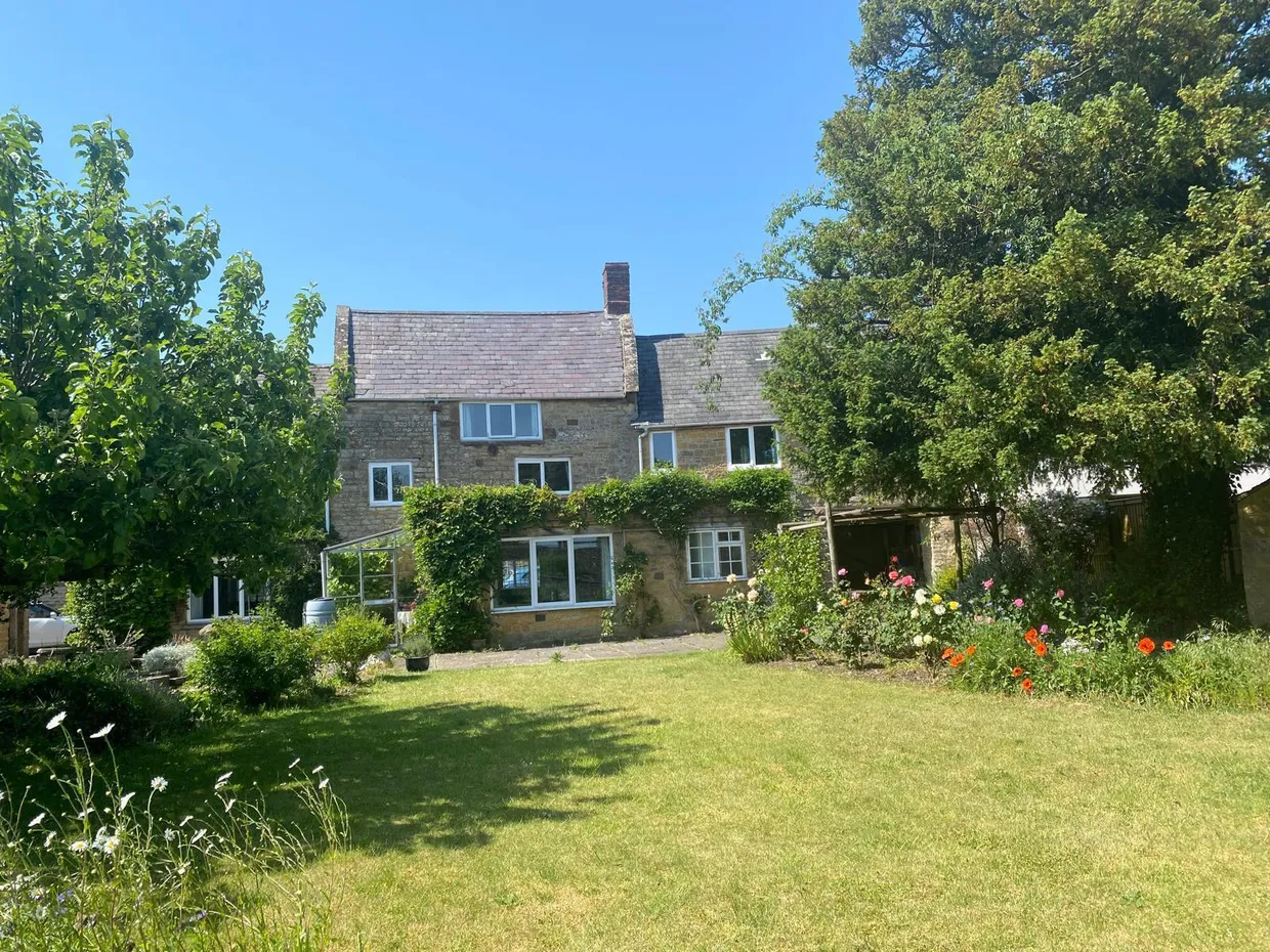 The Close, Greatworth, OX17 photo 14