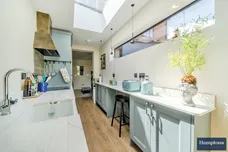 Wick Road, Englefield Green TW20 photo 8