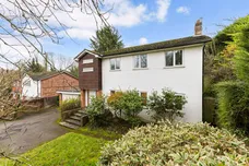 Oak End Way, Gerrards Cross, SL9 photo 1
