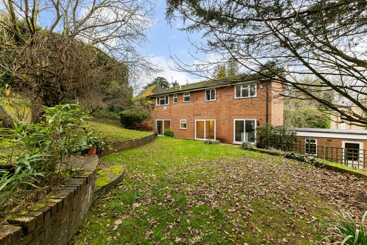 Oak End Way, Gerrards Cross, SL9 photo 2