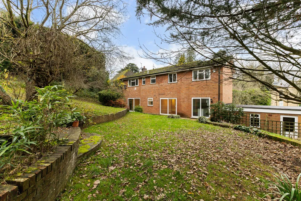 Oak End Way, Gerrards Cross, SL9 photo 2