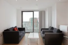 East Ferry Road, E14 photo 1