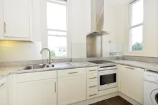 Sutherland House Marloes Road W8 photo 5