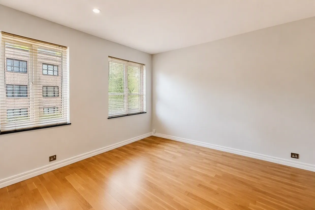Jefferson Close Northfields W13 photo 5