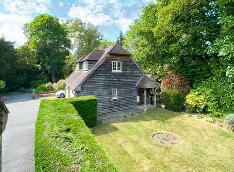 Petworth Road Chiddingfold GU8