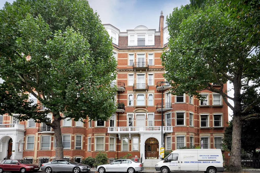 Sutherland House Marloes Road W8 photo 6