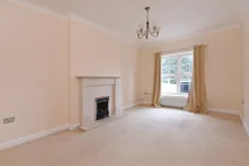 Beningfield Drive London Colney AL2 photo 9