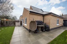 Pears Road, Hounslow, TW3 photo 10