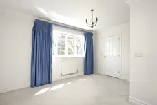 Caerleon Close, Claygate KT10 photo 13