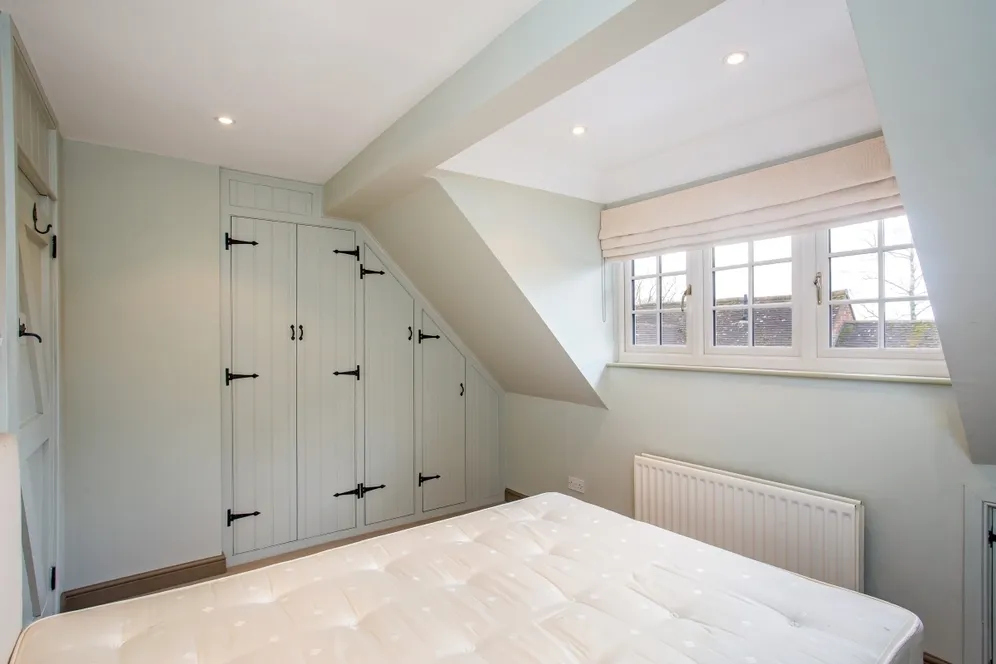 Petworth Road Chiddingfold GU8 photo 8