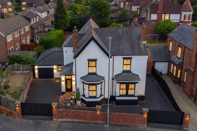 Property carousel image 44