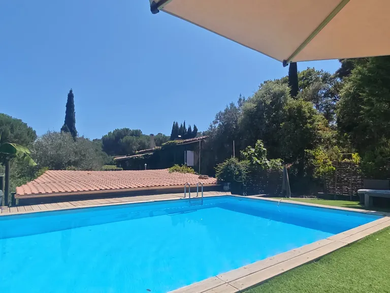 Grimaud, 83680, France