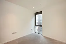 8 New Union Square Nine Elms SW11 photo 14