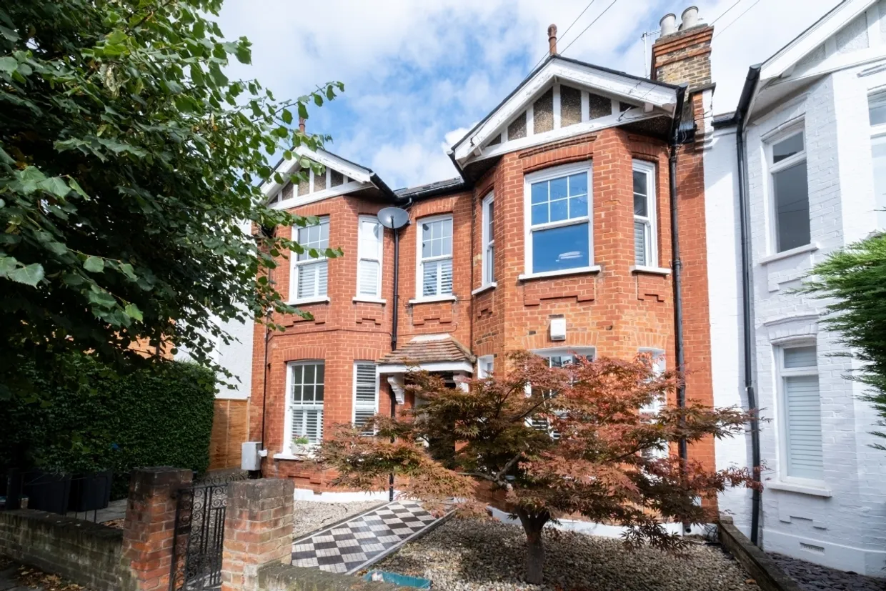 Cromwell Road Wimbledon SW19 photo 14