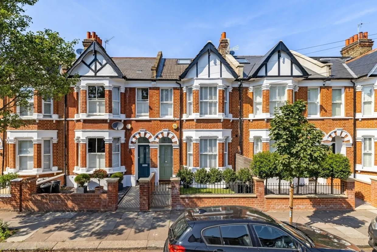 Ravensbury Road London SW18 photo 1