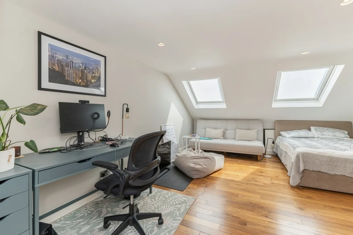 Ravensbury Road London SW18 photo 14
