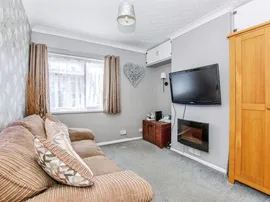 Perry Road, Leverington, Wisbech thumb 3