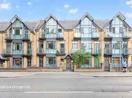 Putney Bridge Road, LONDON photo