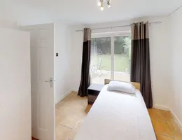 Property thumbail