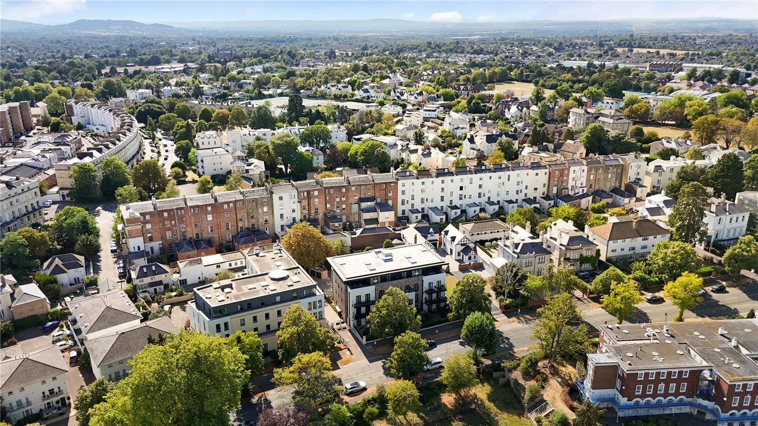 Parabola Road, Cheltenham, GL50 photo 3