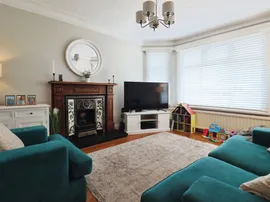 Manor Way, CARDIFF thumb 3