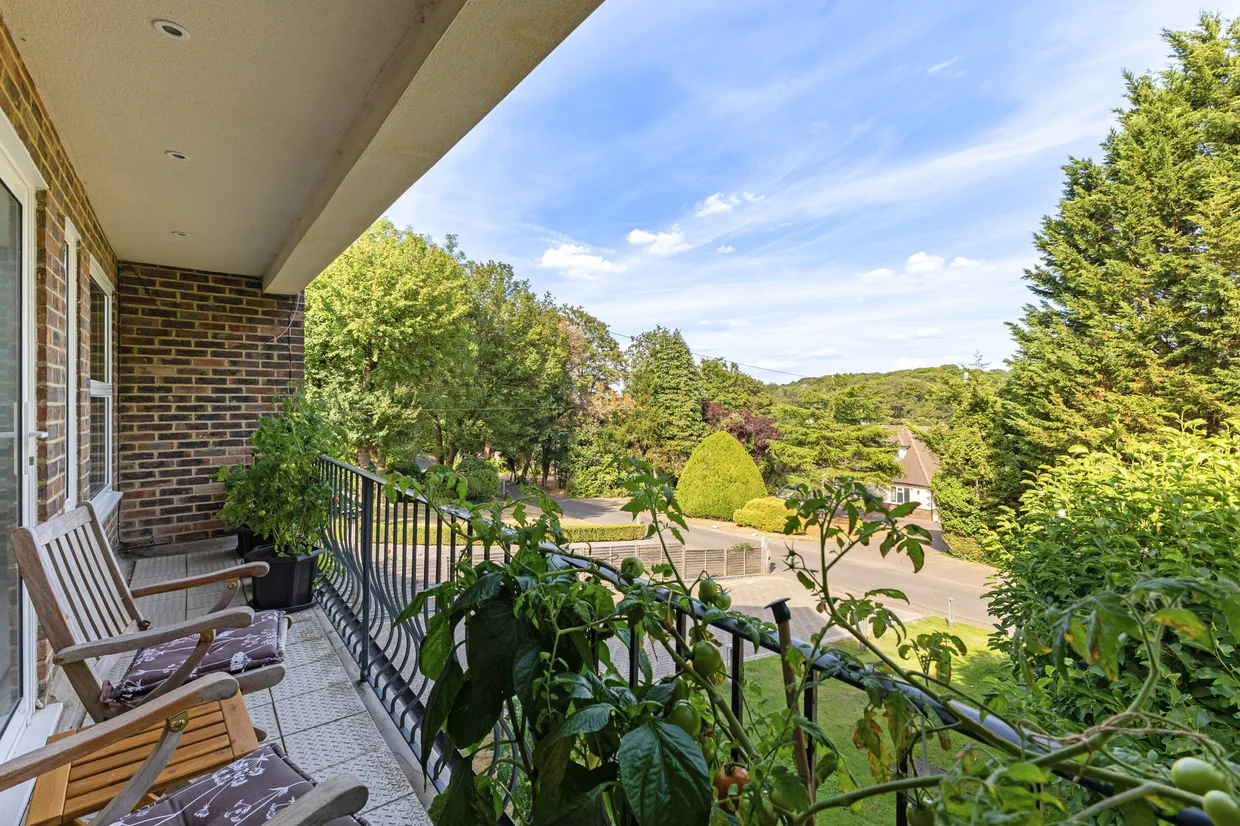 Kingswood Way, South Croydon, CR2 photo 5