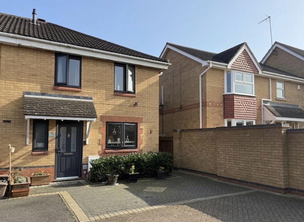 Riverstone Way, Northampton Image 1