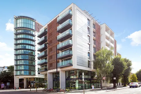 Stamford Square, London, SW15