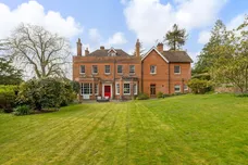 Castle Hill, Farnham, GU9 photo 21
