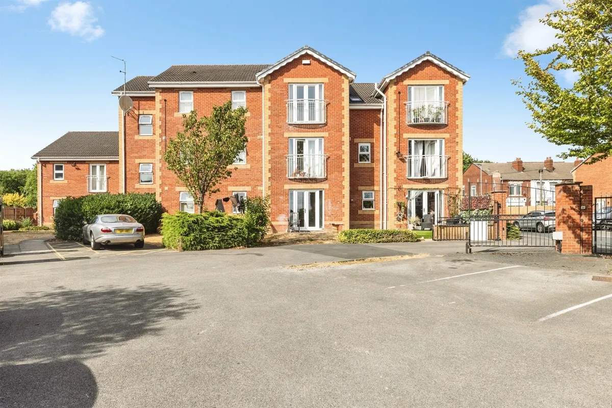 Sandringham Court, Streethouse, Pontefract