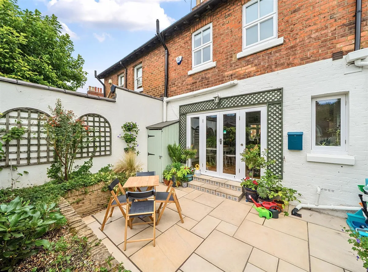 Midland Terrace, London NW2
