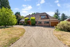 Grantley Avenue, Guildford, GU5 photo 1