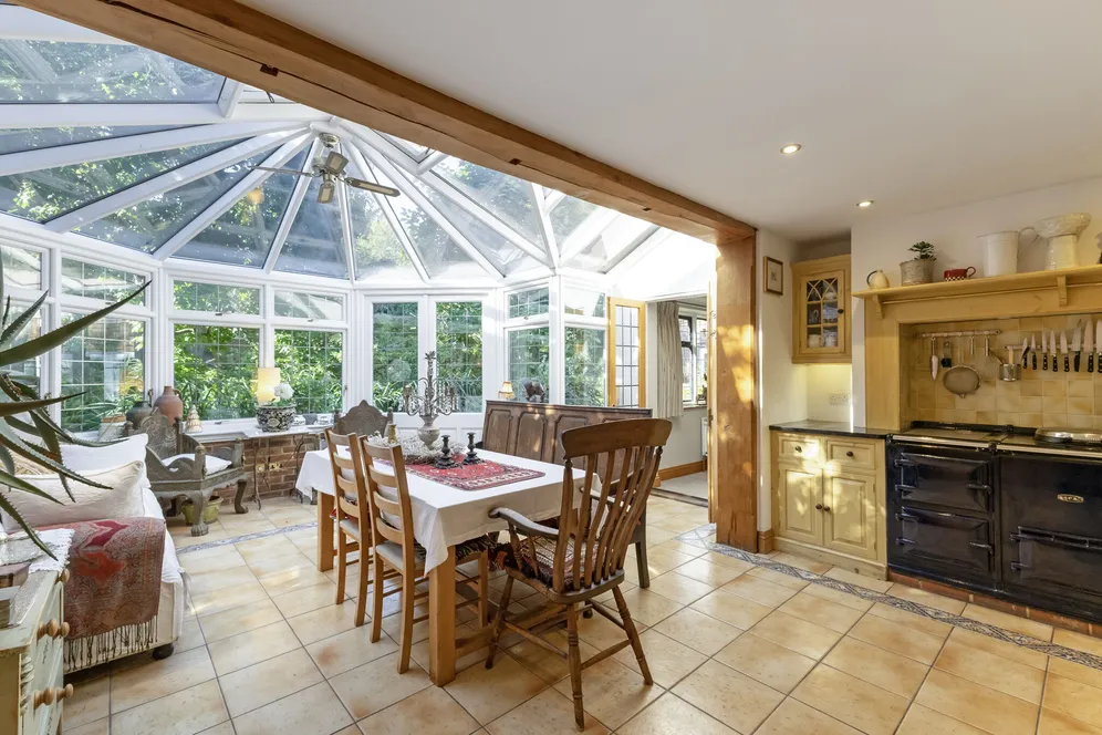 Grantley Avenue, Guildford, GU5 photo 8