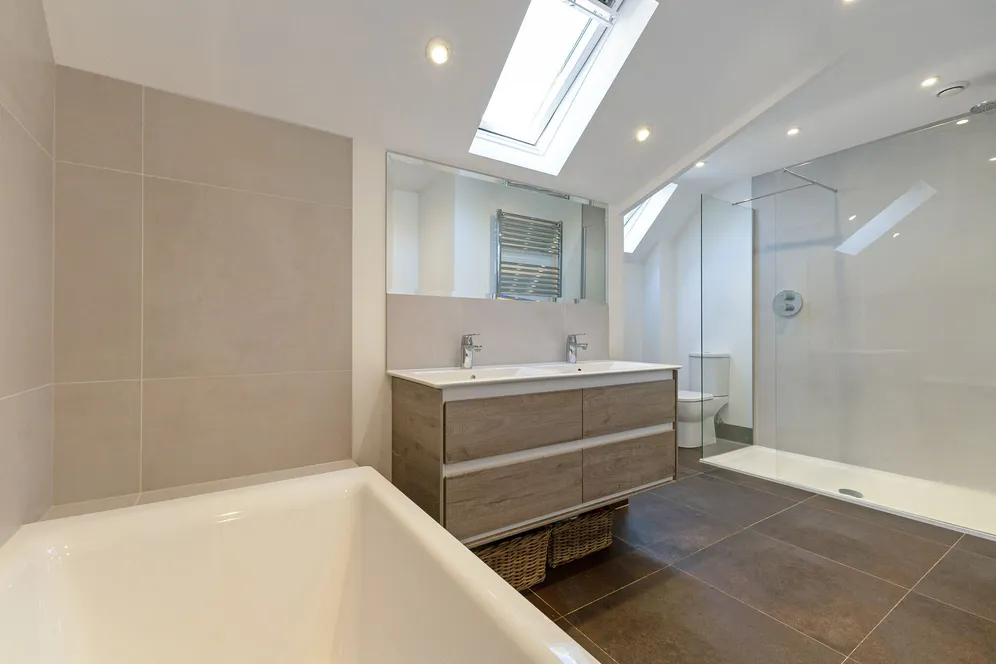 Grantley Avenue, Guildford, GU5 photo 16