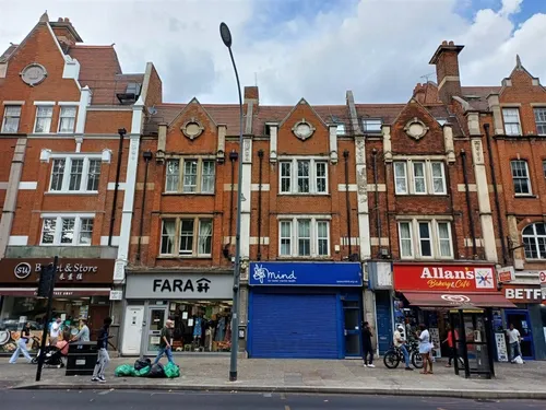 Uxbridge Road, SHEPHERDS BUSHphoto