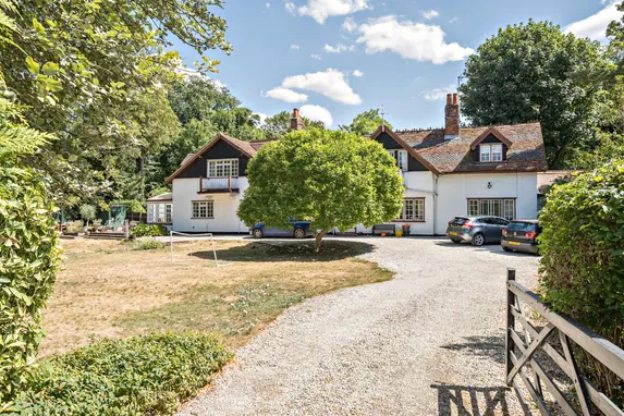 North Road, Hertford, SG14