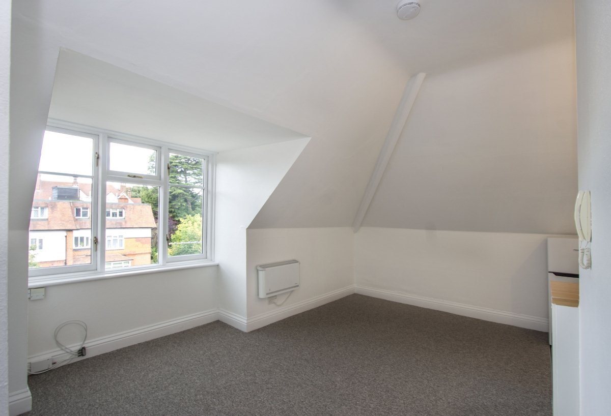 Percy Road, Boscombe Spa Image 6
