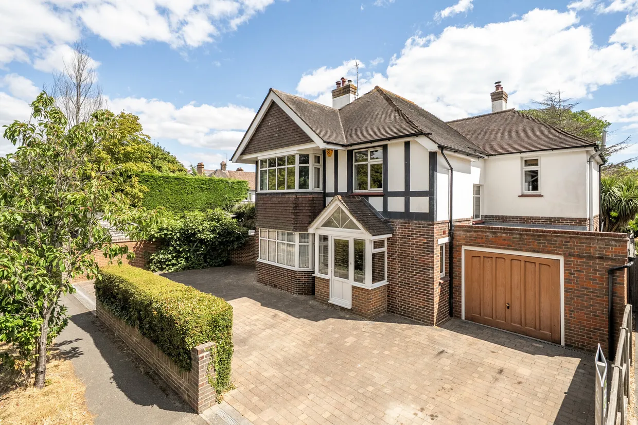 Silverston Avenue, Bognor Regis, PO21 photo 1