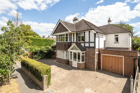 Silverston Avenue, Bognor Regis, PO21