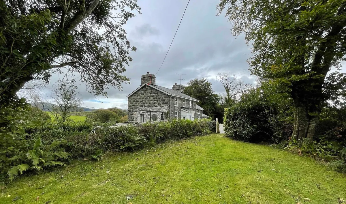 Golan, Garndolbenmaen, Gwynedd, LL51