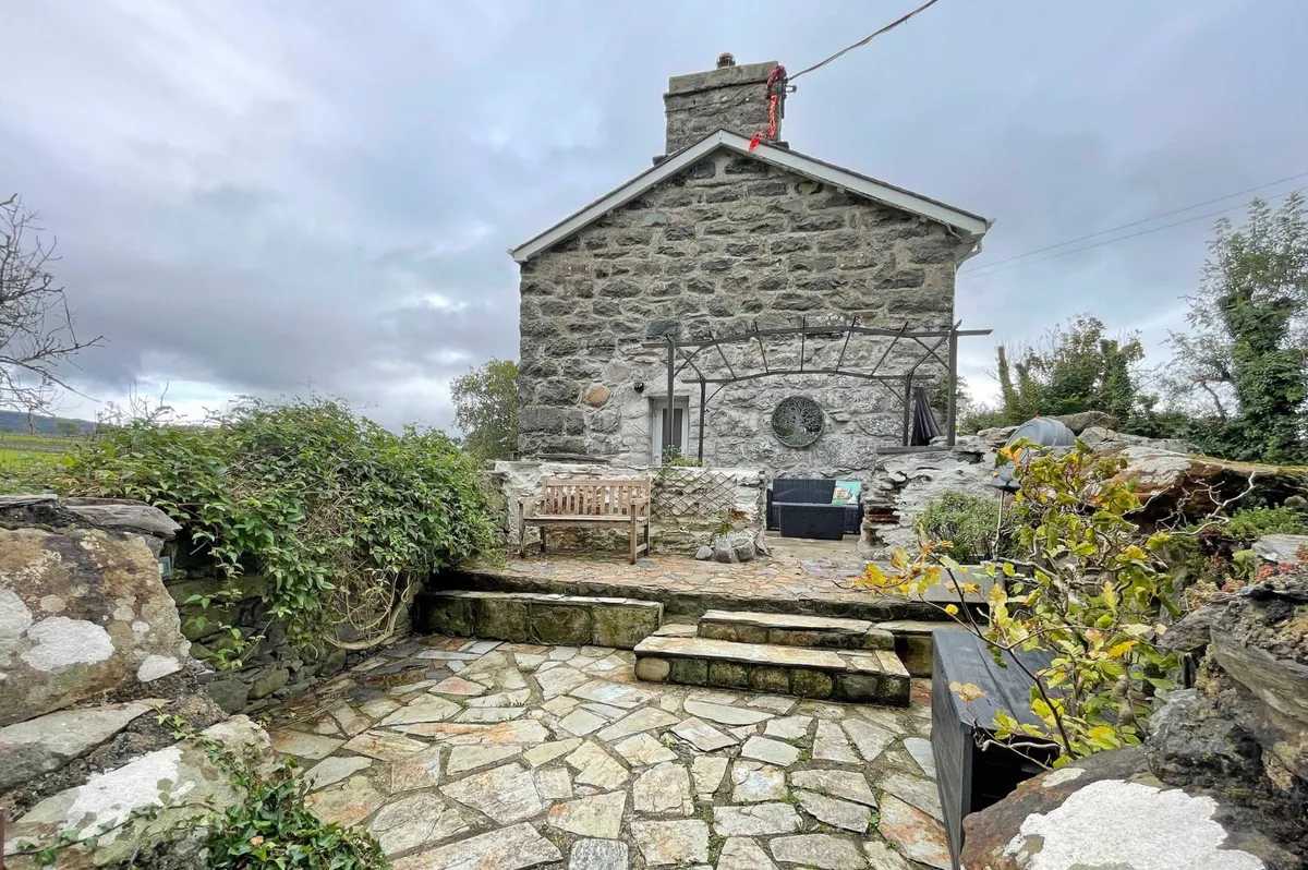 Golan, Garndolbenmaen, Gwynedd, LL51