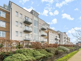 Heathland Court, 3 Grebe Way, Maidenhead photo