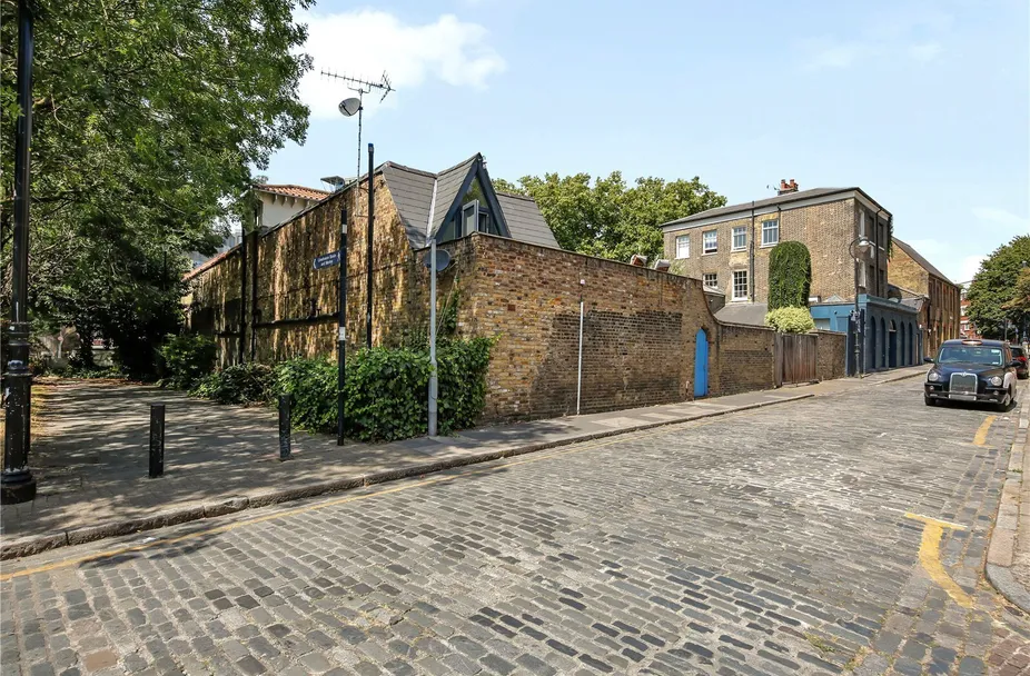 Property Photo 27