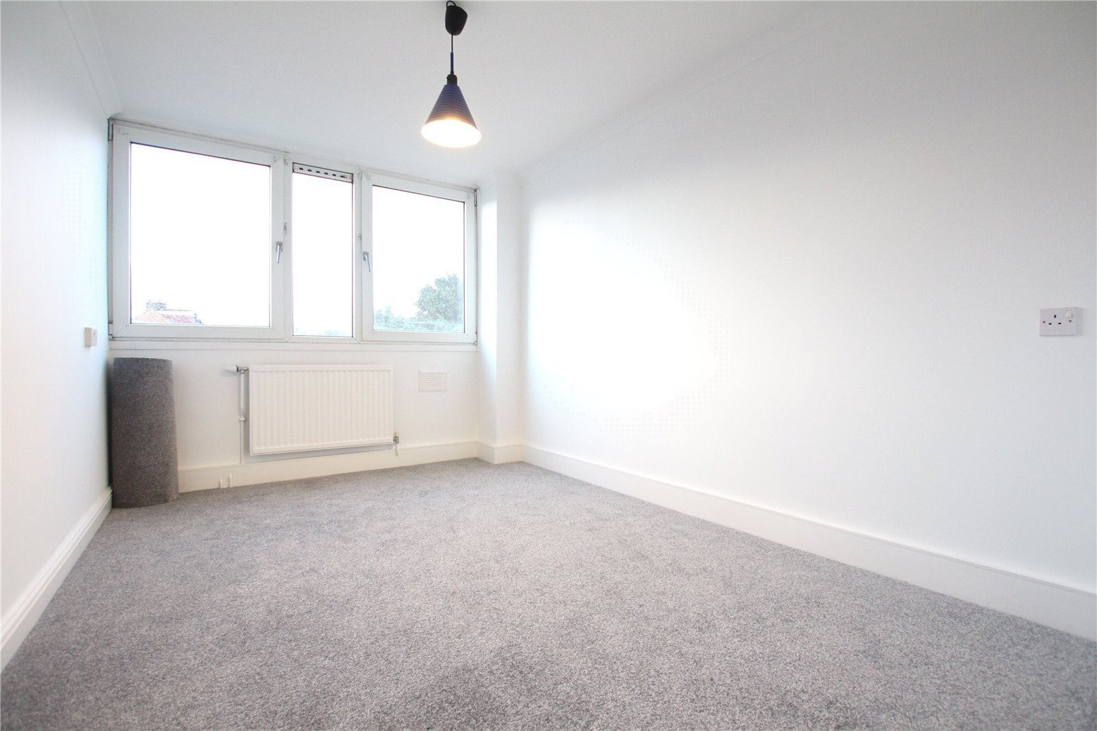Ray Lodge Road, Woodford Green, IG8 Image 4