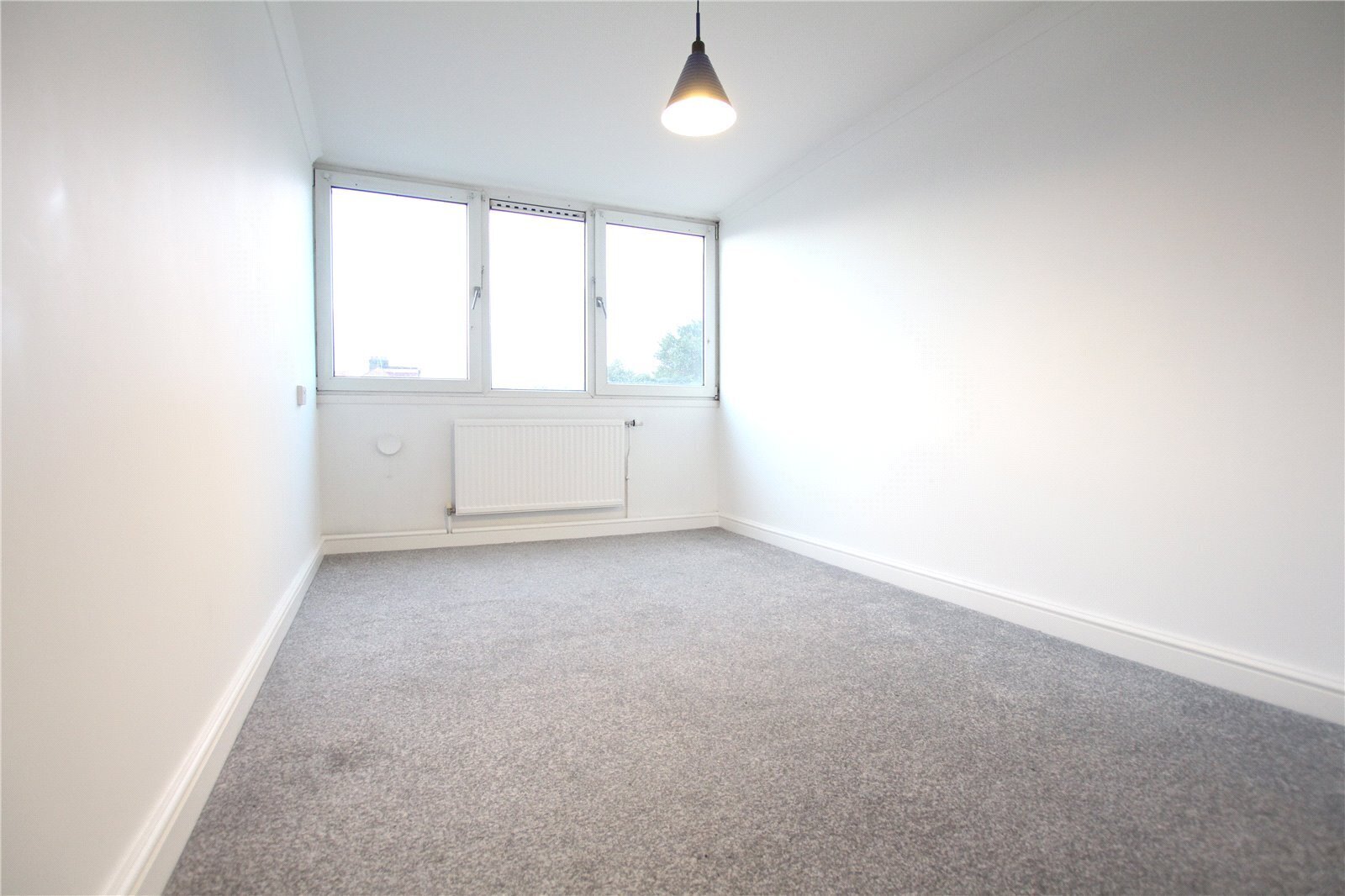 Ray Lodge Road, Woodford Green, IG8 Image 6