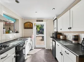 Beech Road, Bedfont thumb 2