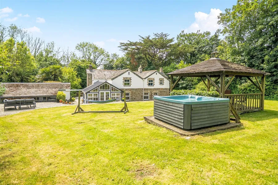 Property Image 16