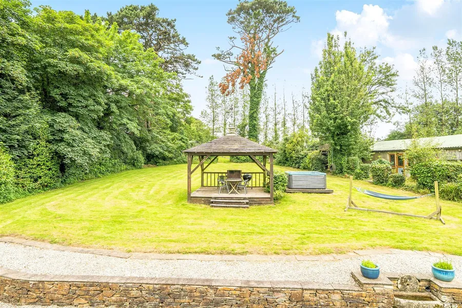 Property Image 35
