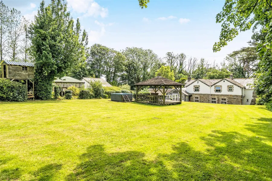 Property Image 40